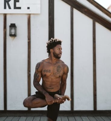 yoga day 432990k7j6h5g4s21 1280 | JackedApe